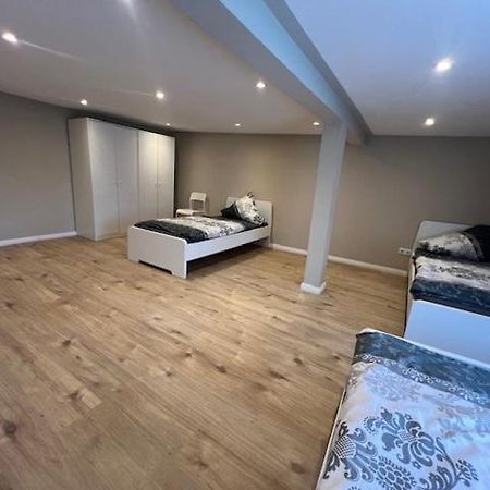Serena Monteur Apartment Rodenbach  Kültér fotó